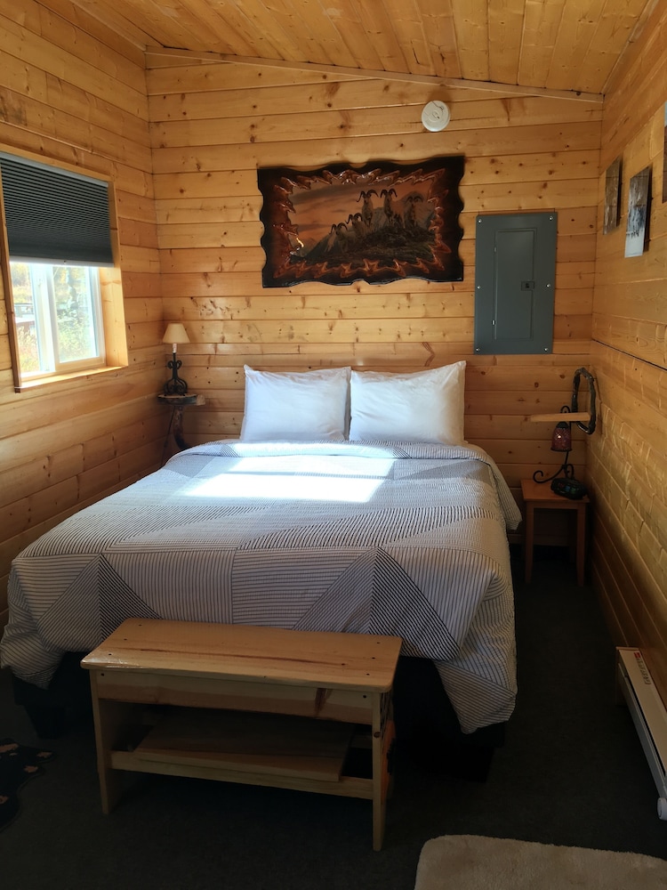 Earthsong Lodge
