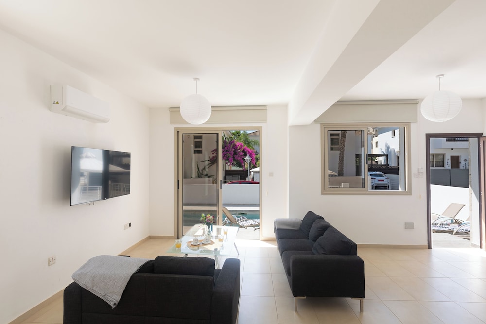 Protaras Polyxenia Villa Pol7