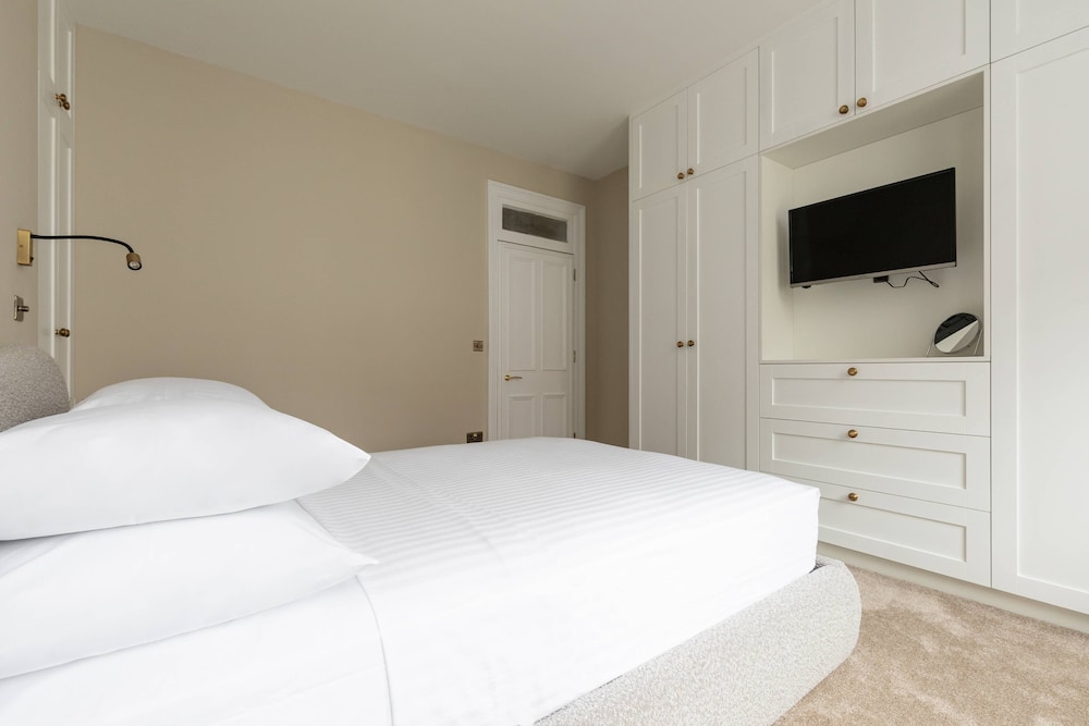 Great Russell Street by Onefinestay view 2