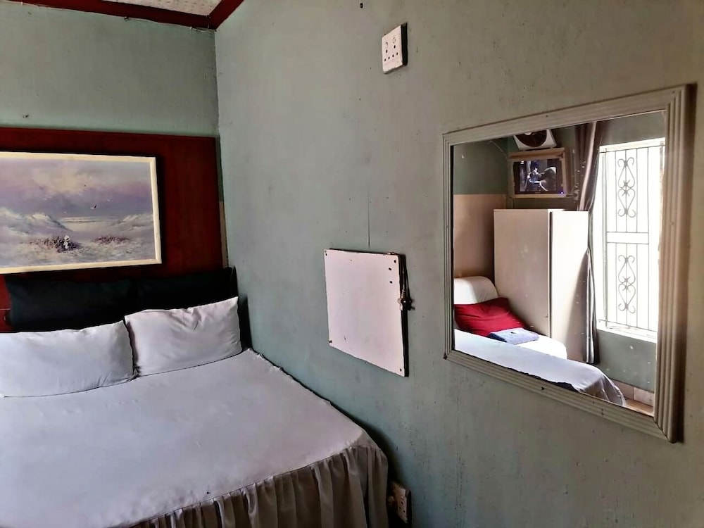 Valley Center Guest House