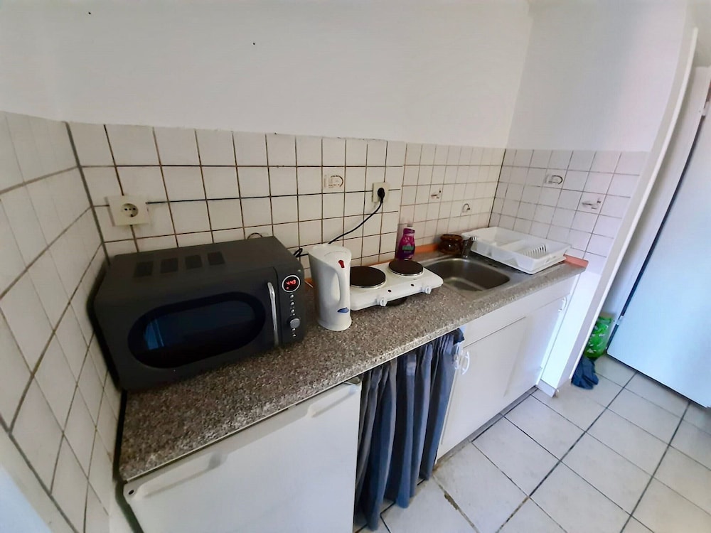 Apartment With Balcony, Neuss