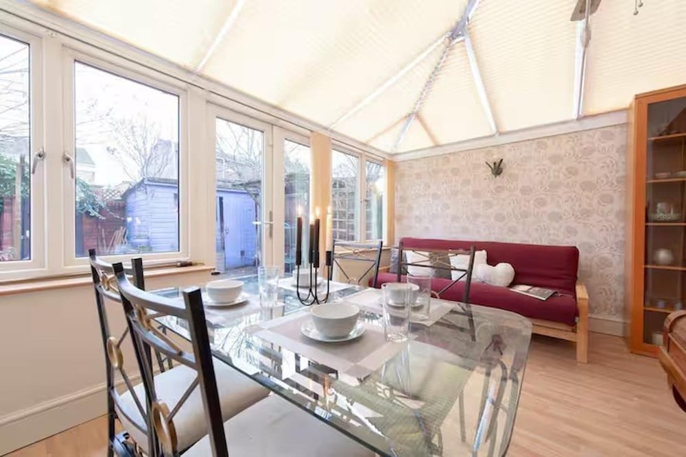3bedroom Sleeps8 Parking Familyfriendly Nearexcel
