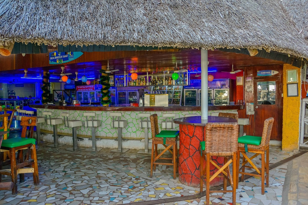 Best Western Jangwani Sea Breeze Hotel