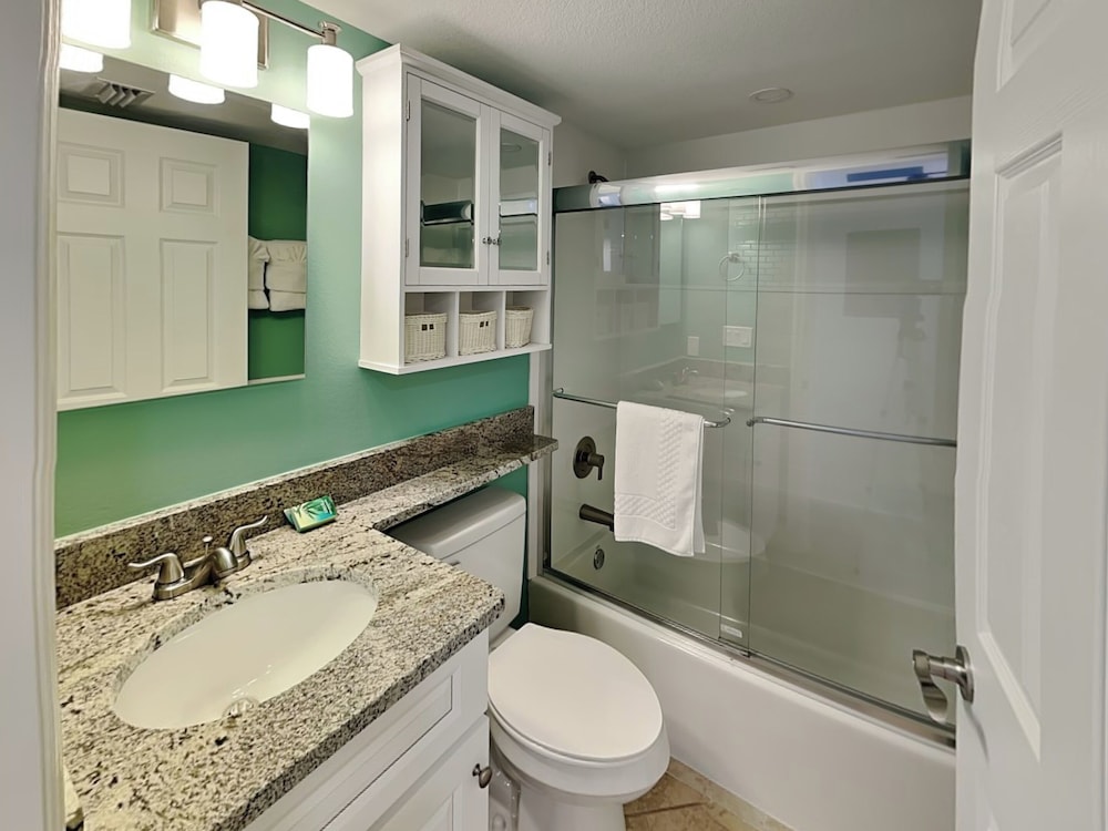 Seaside 4 by Distinctive Beach Rentals