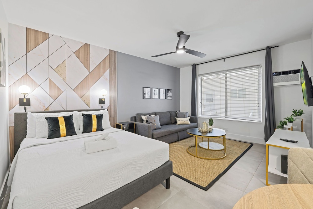 Harding Avenue Apartments by Andes STR