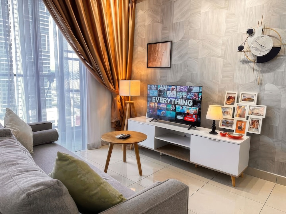 Trion Residence by Emily in Town