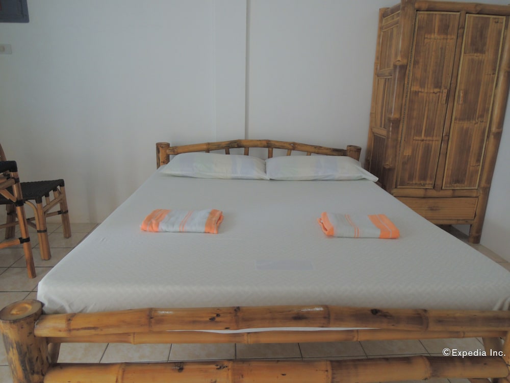 Moalboal Beach Resort