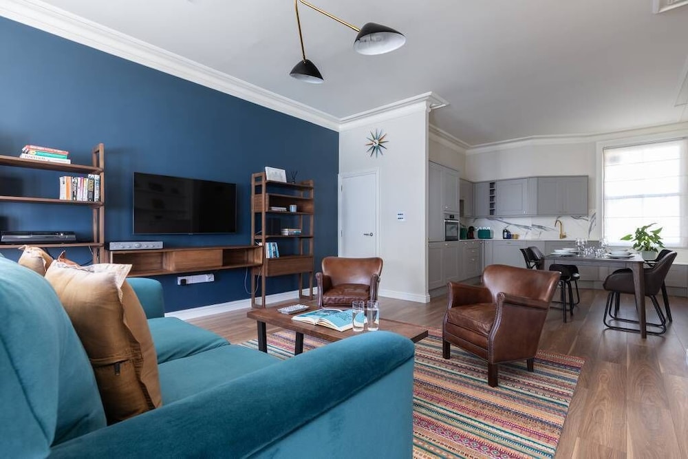 Abingdon Road IV by Onefinestay