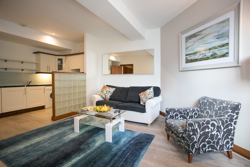 O'Connell Bridge Apartments