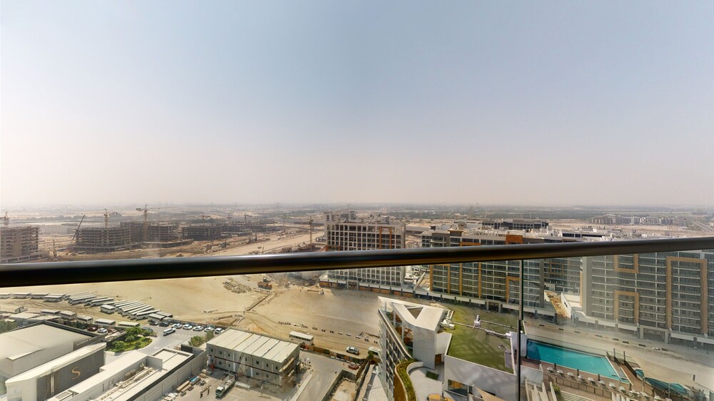 Al Meydan - Sobha Waves 1BR Plus Maids