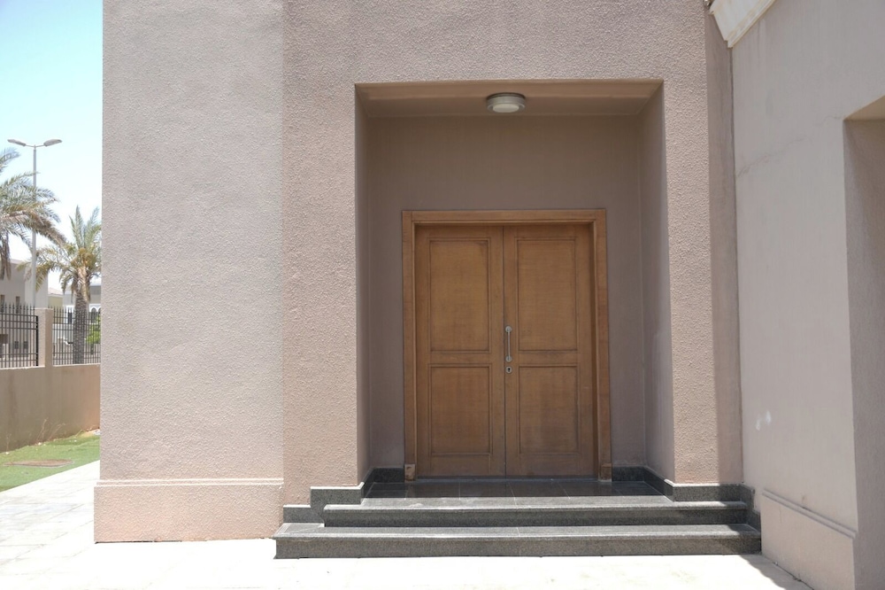 Palm Chalet King Abdullah City view 4
