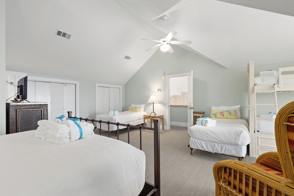 A Winterpast by the Sea - Gulf Front on 30A With Private Pool!