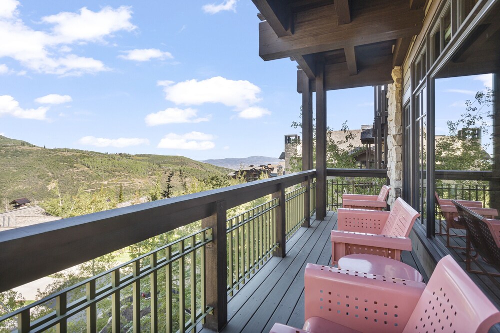 Arrowleaf Lodge at Deer Valley Resort - Three Bedroom Residence #315 3 Condo