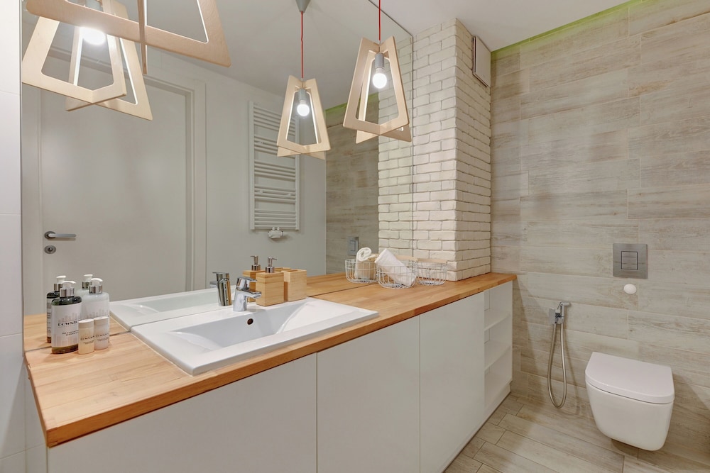 Aura - Riverside & Parking by Downtown Apartments