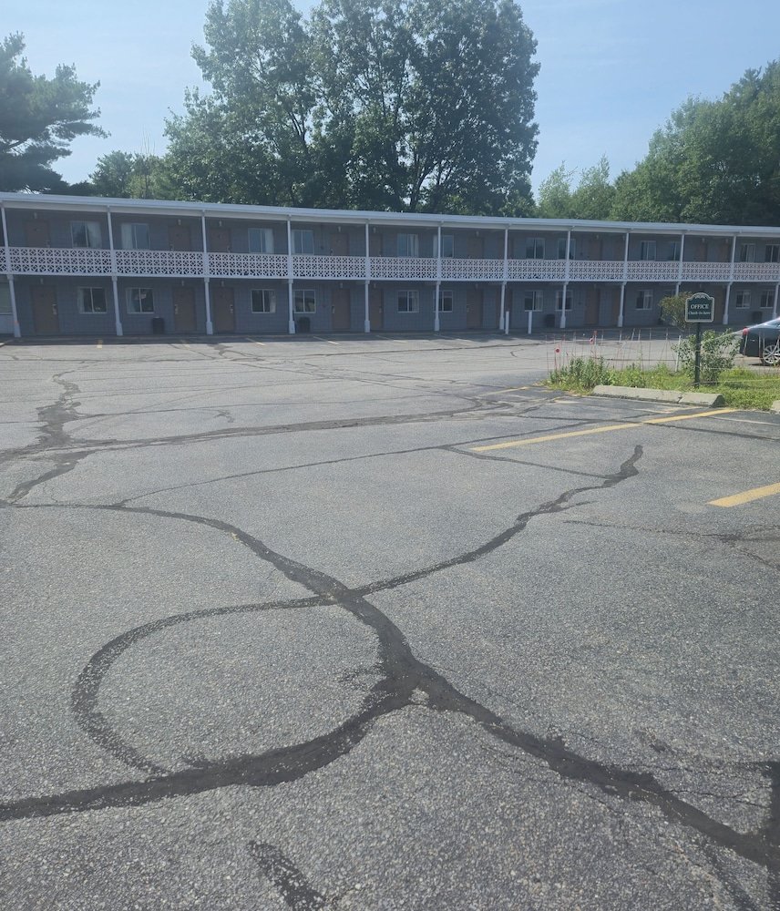 Nashoba Valley Inn & Suites