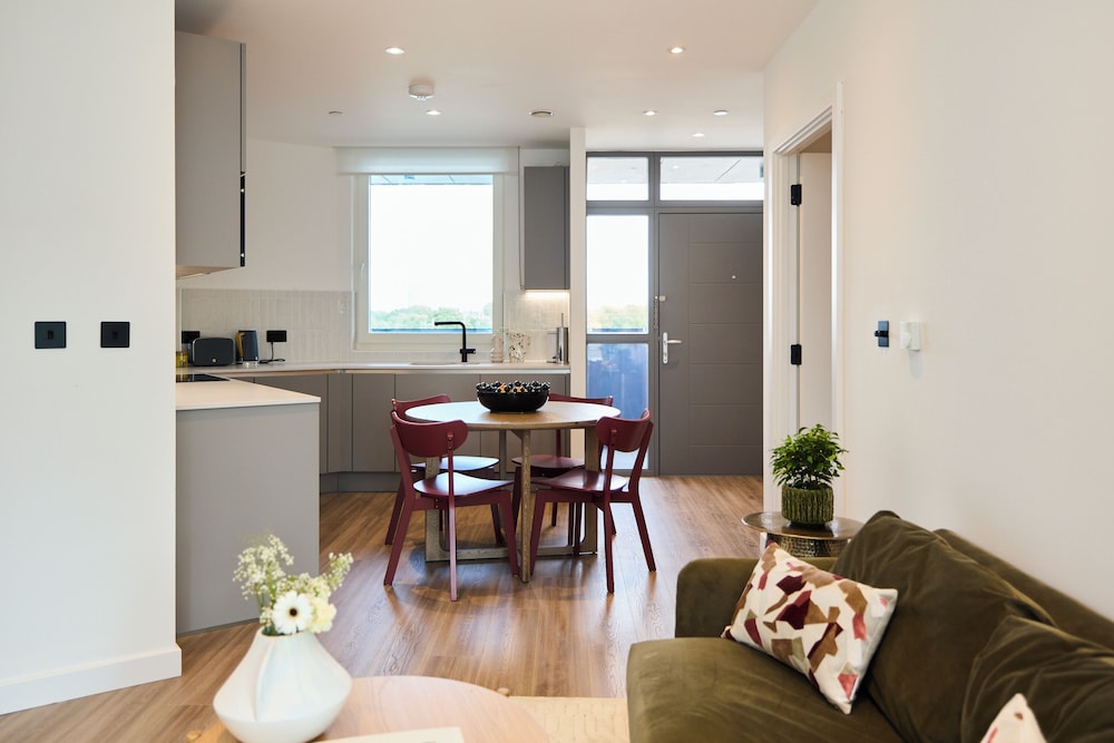 The Tottenham Place - Stylish 1bdr Flat With Balcony
