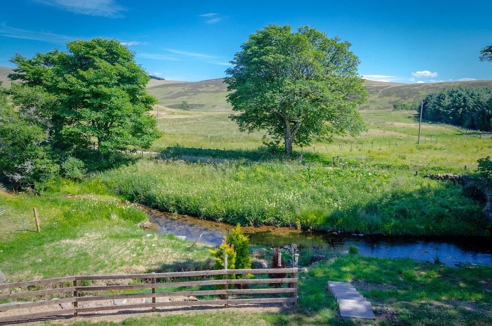 Castleview - Newton Steading