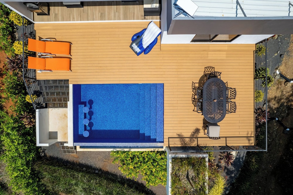 Villa with Minimalist Design & Scenic Deck with Private Infinity Pool and Jungle Views