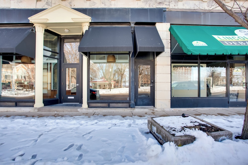 Custom-designed Studio Across From Washington Park