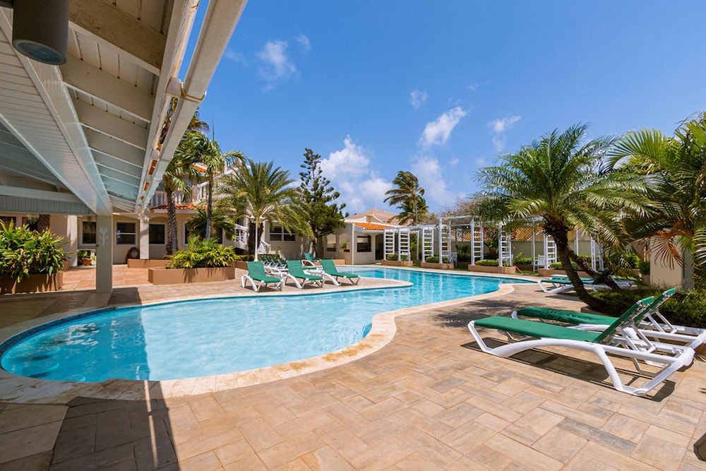 1 MIN Walk 2 Arashi Beach Suite w Roofdeck Pool