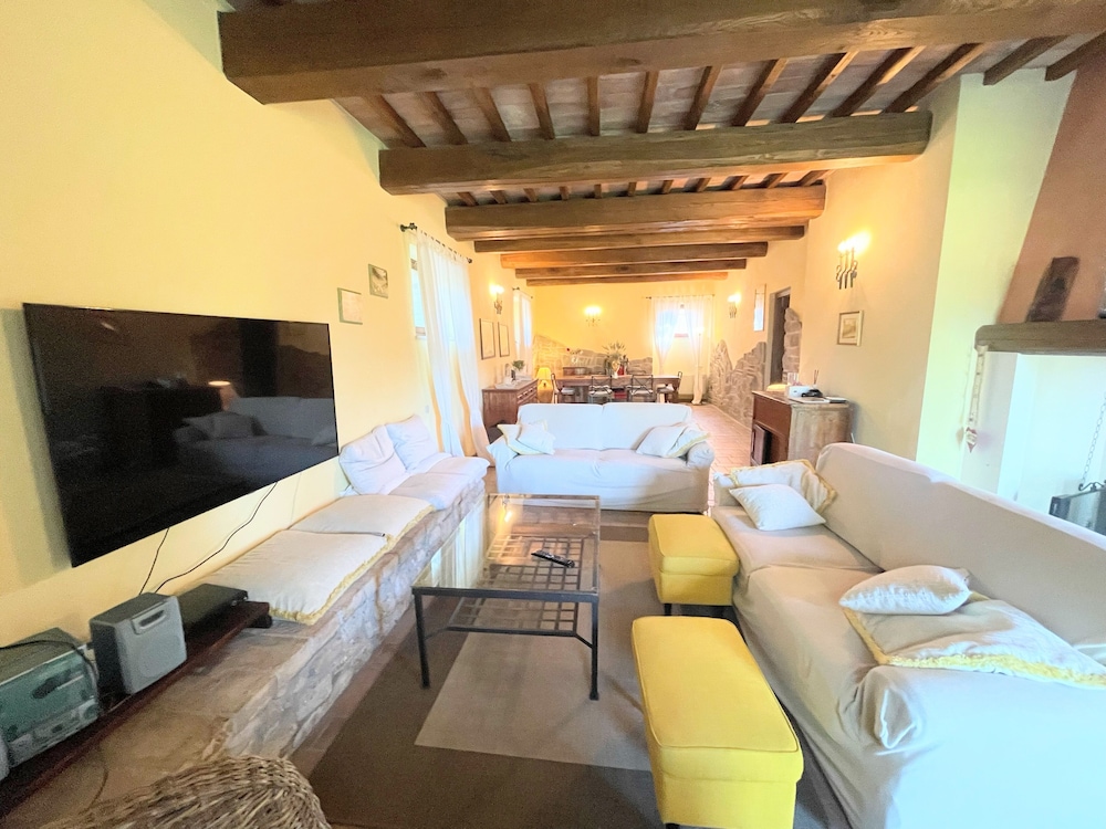 Detached Villa With Games Room, Pool, and Panoramic Views in San Damiano