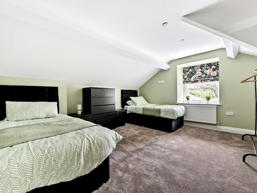 Valerian Lodge