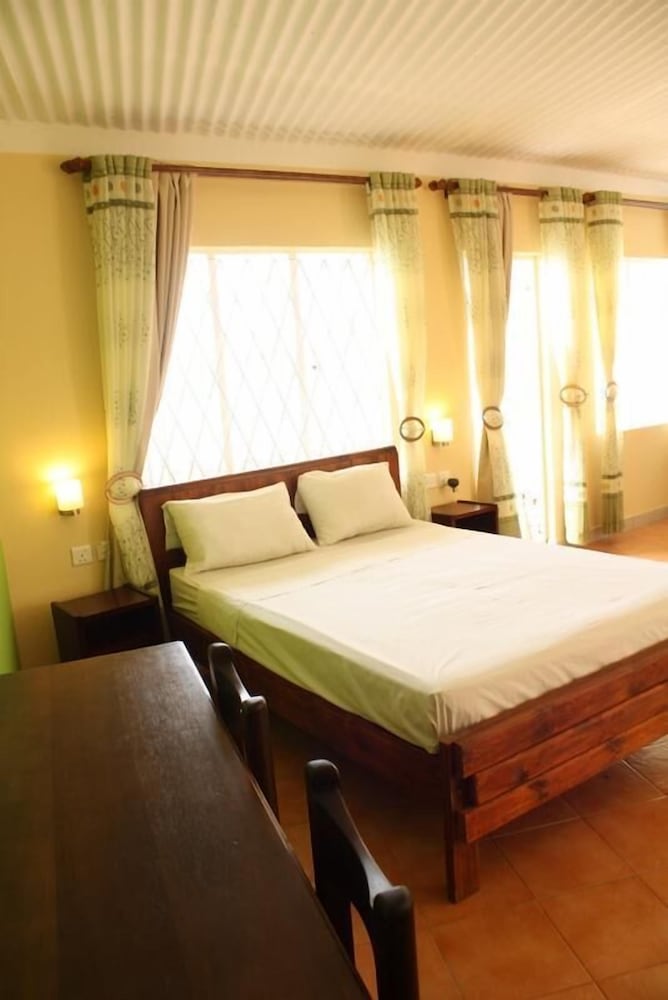 Le Cactus Guesthouse