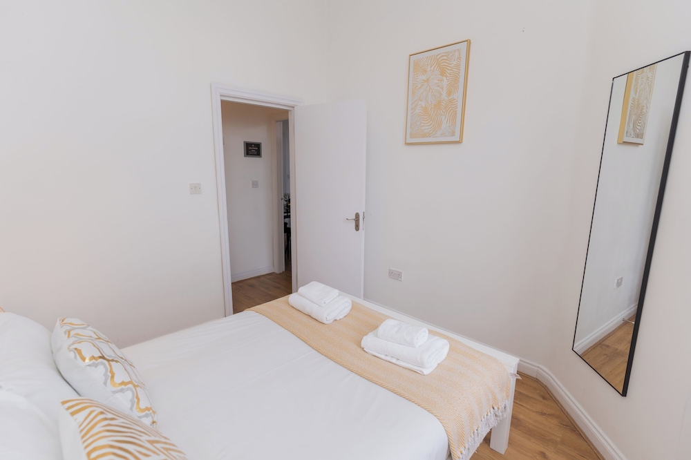 City Centre Spacious Apartment - Birmingham