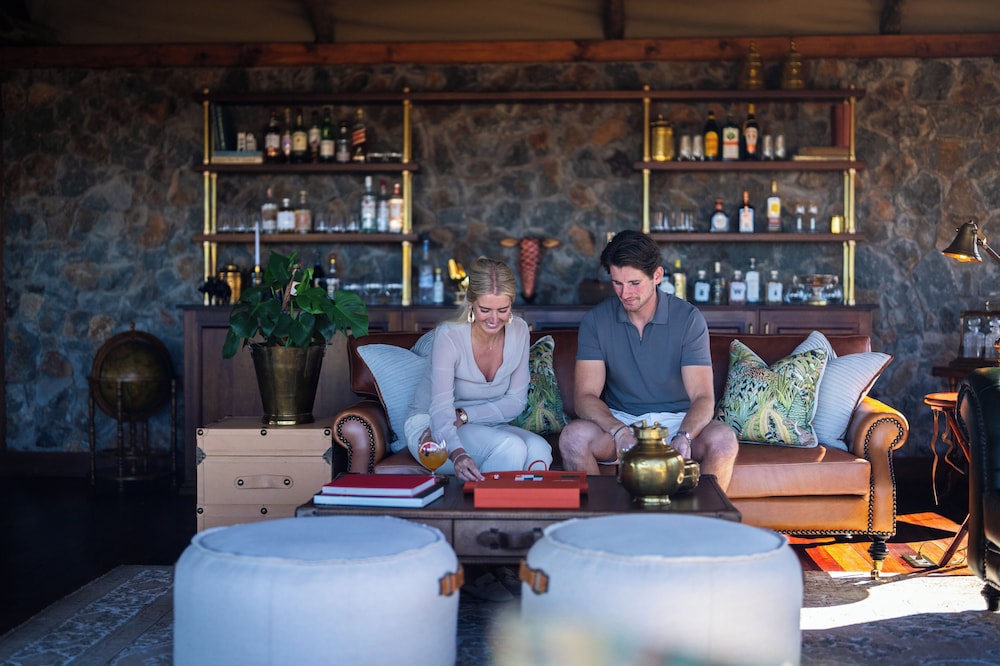 Maloba Lodge - Private Game Reserve