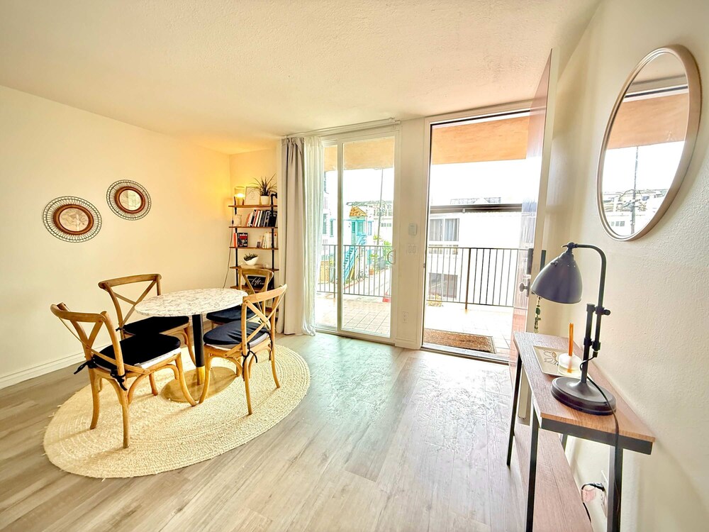 Mission Beach Bayfront Two-story bay View Condo