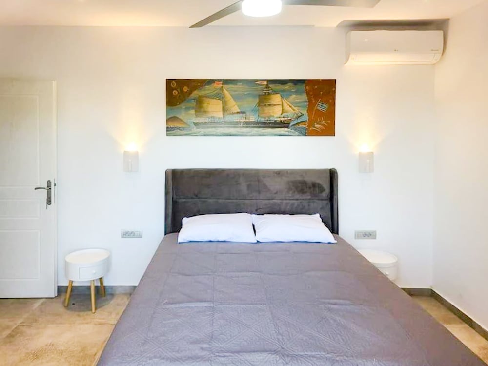 Ampelas Nostalgia Gem - Seaview Getaway in Paros