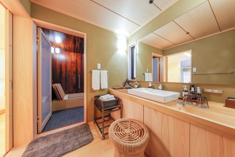 Tsukihitei Ryokan
