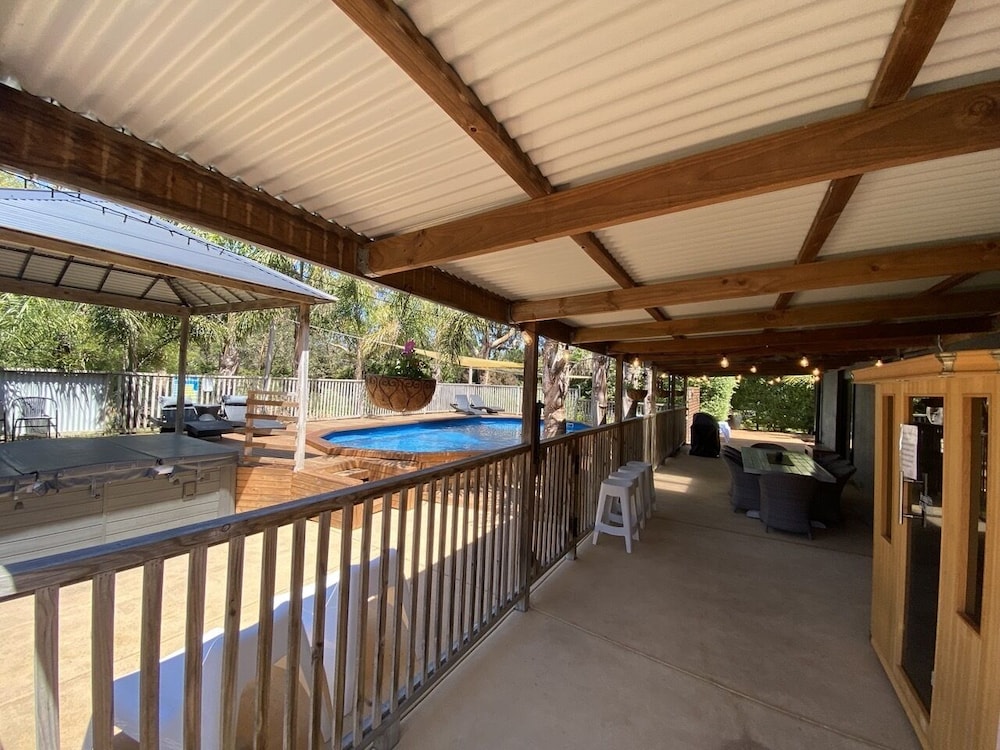 Elk Estate