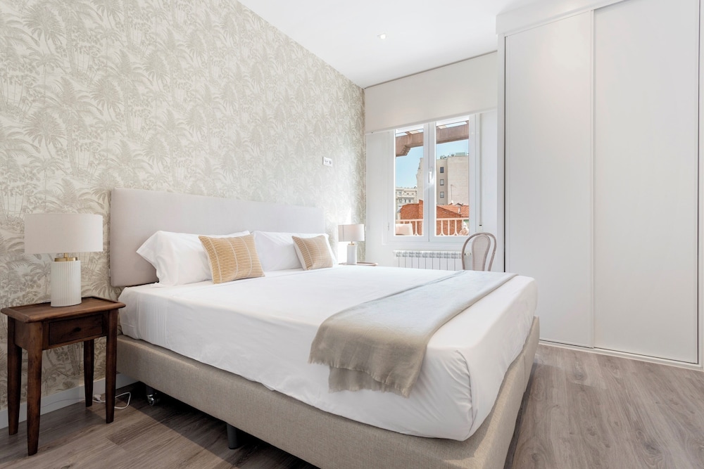Exclusive 4BD Apartment. Abada