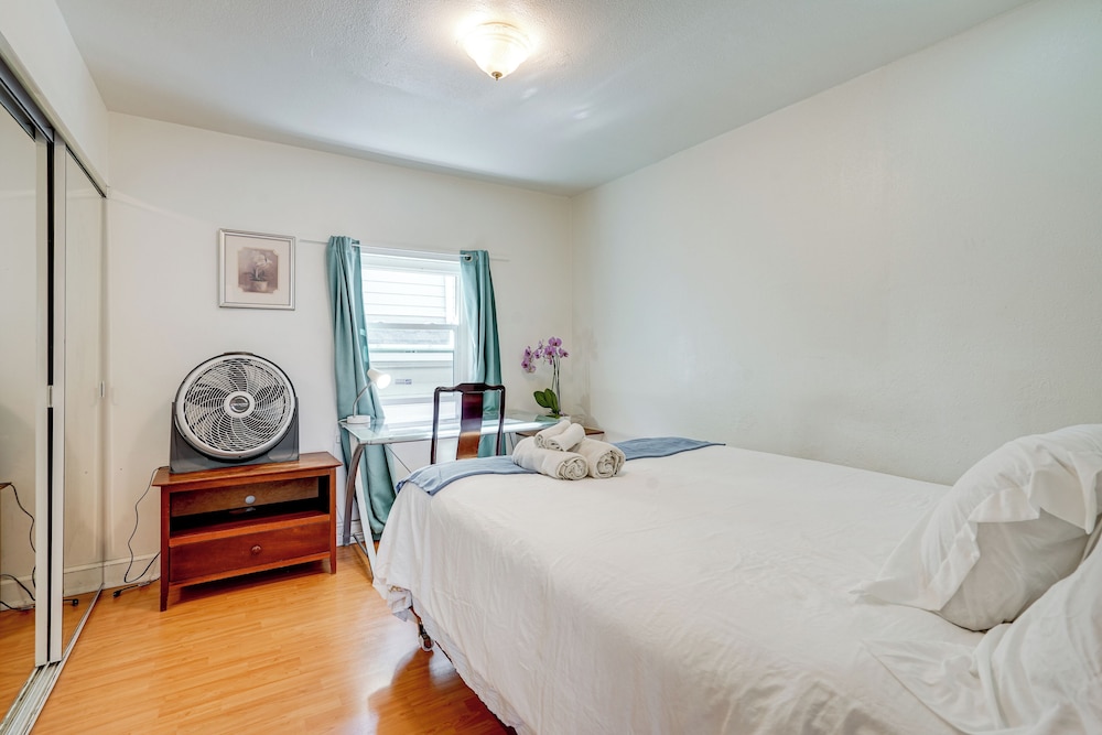 Oakland Group Retreat: Historic Home Near Downtown