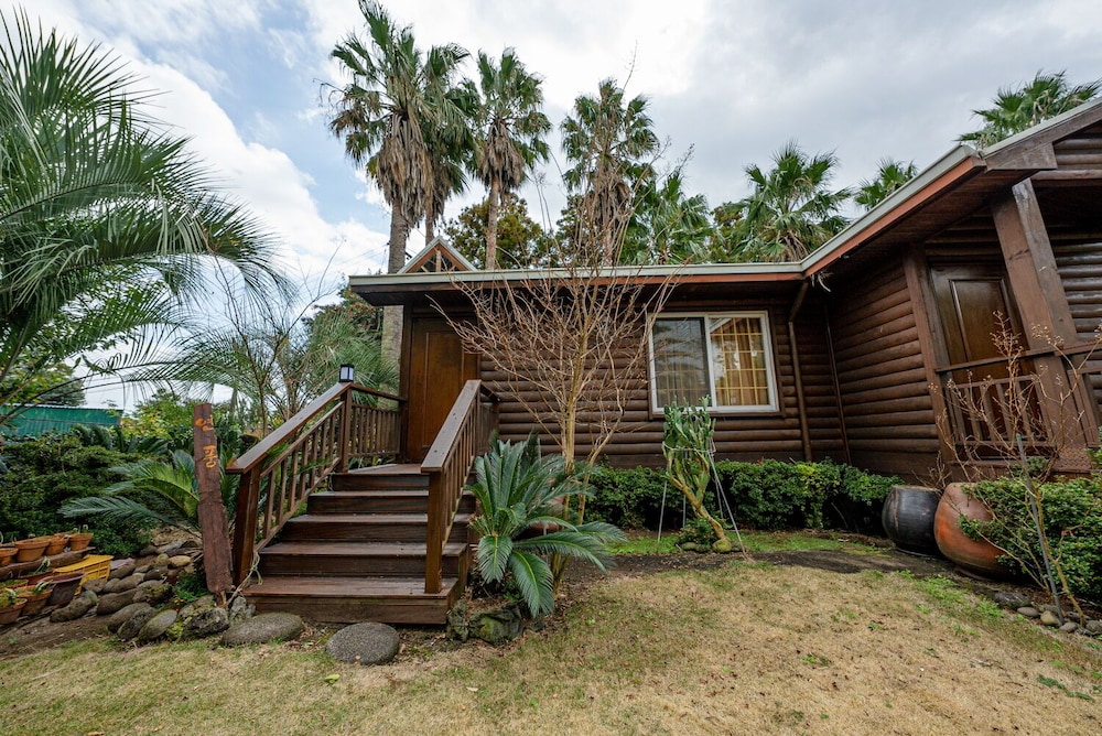 Valley Log Pension