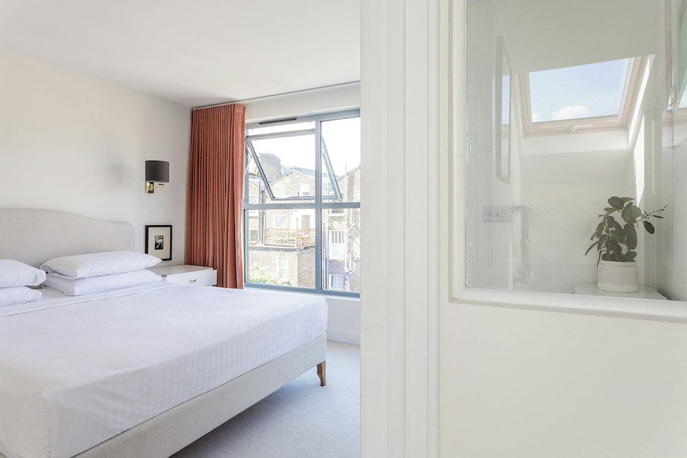 Oakington Road by Onefinestay
