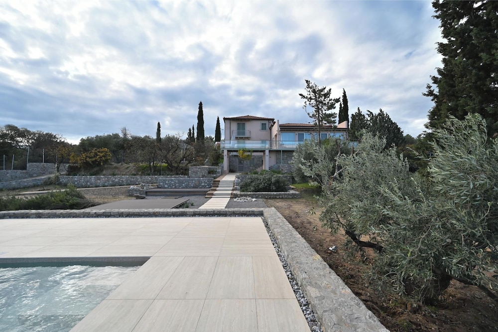 Rosmarino Villa Galaxidi
