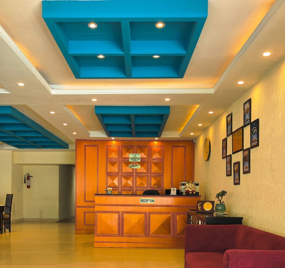 Luxury Inn by Stotrak Hotels