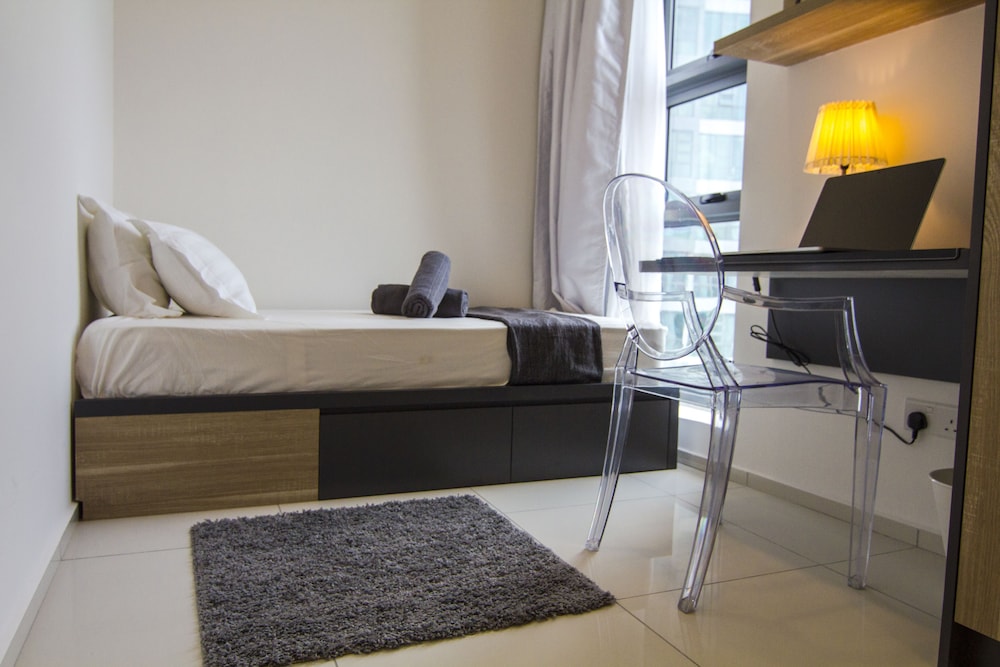 The Robertson by Homes Asian