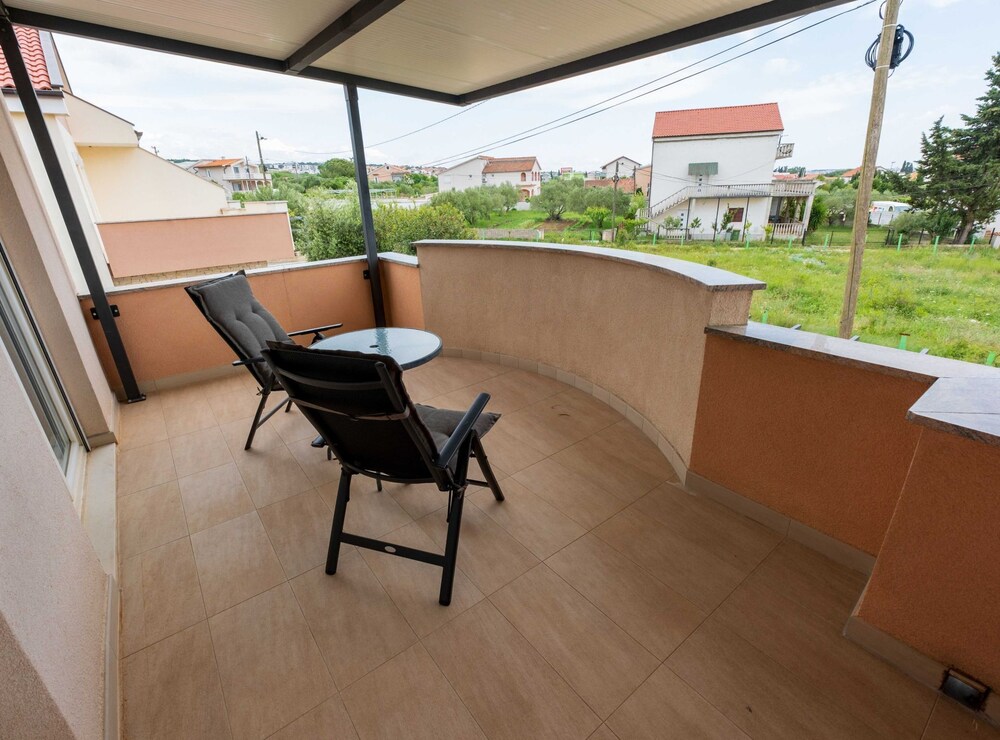 Charming Three Bedroom House Turanj