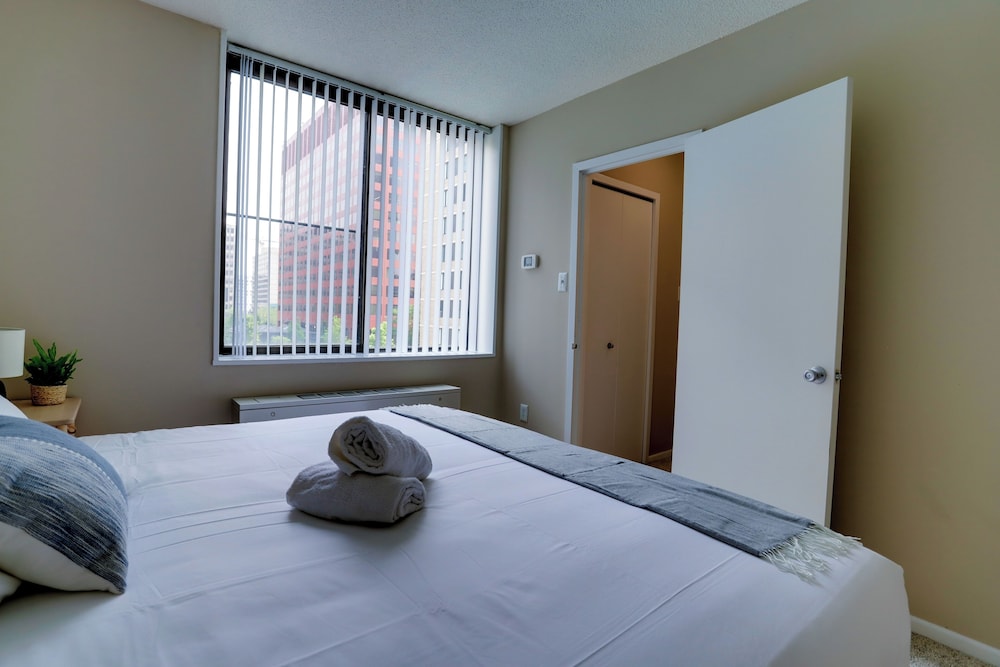 Modern Apartment with Top Amenities