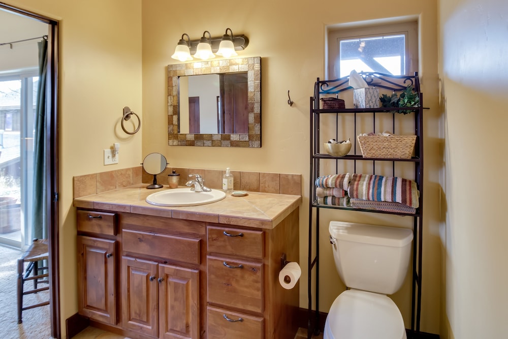 Cozy Ridgway Vacation Rental: Hike, Ski & Explore!