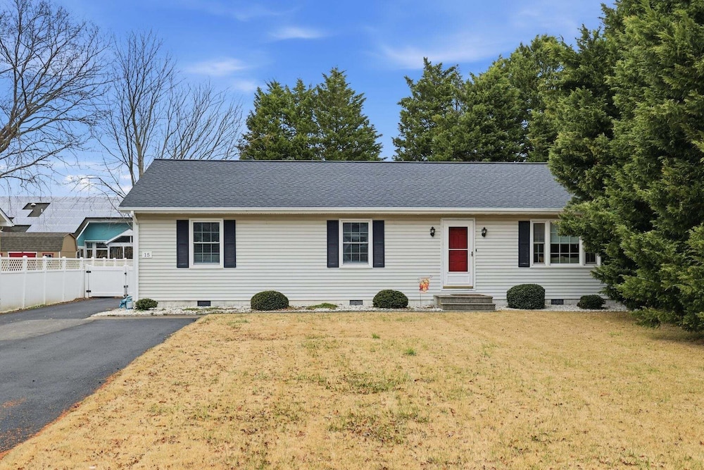 Minutes To Rehoboth Beach And Lewes Beach 3br Home 3 Bedroom Home