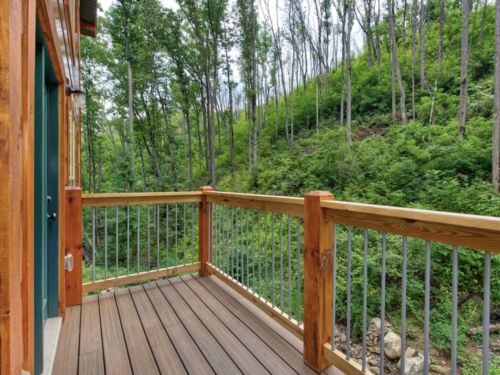 Bearly Hidden by Jackson Mountain Rentals