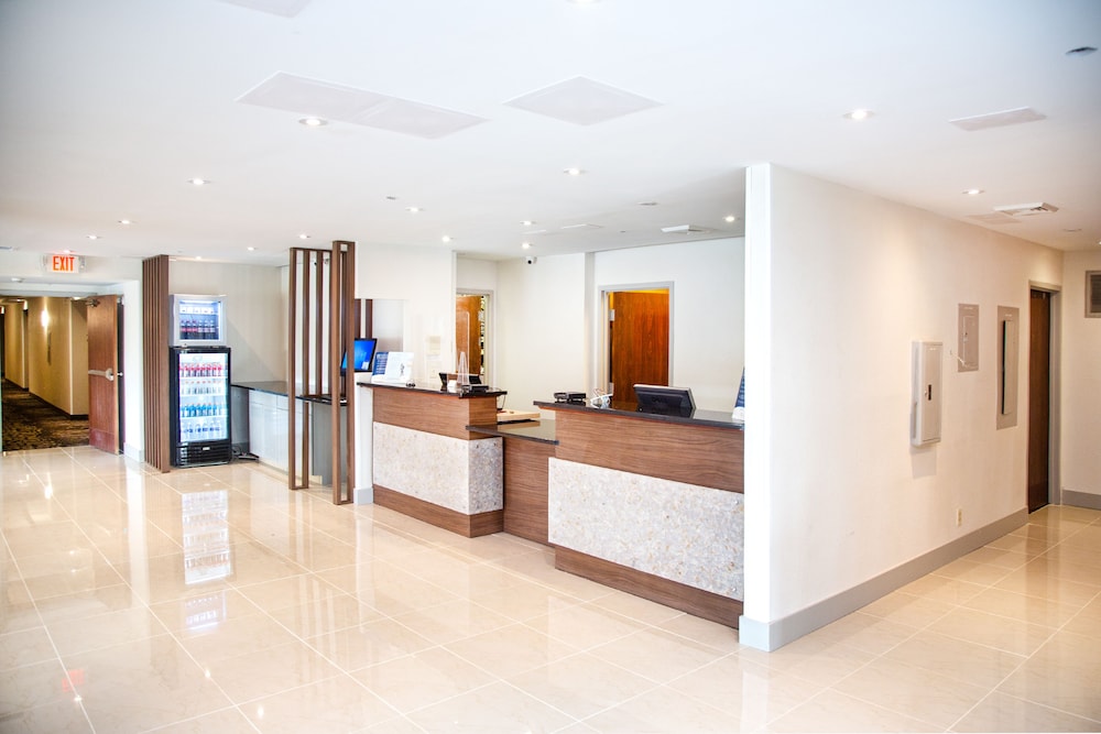 MainStay Suites Springfield IL - Image 4