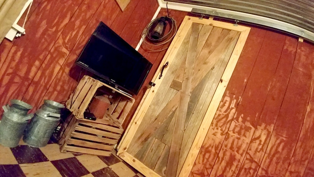 Historic Whiting Hotel Suites - Property Image 43