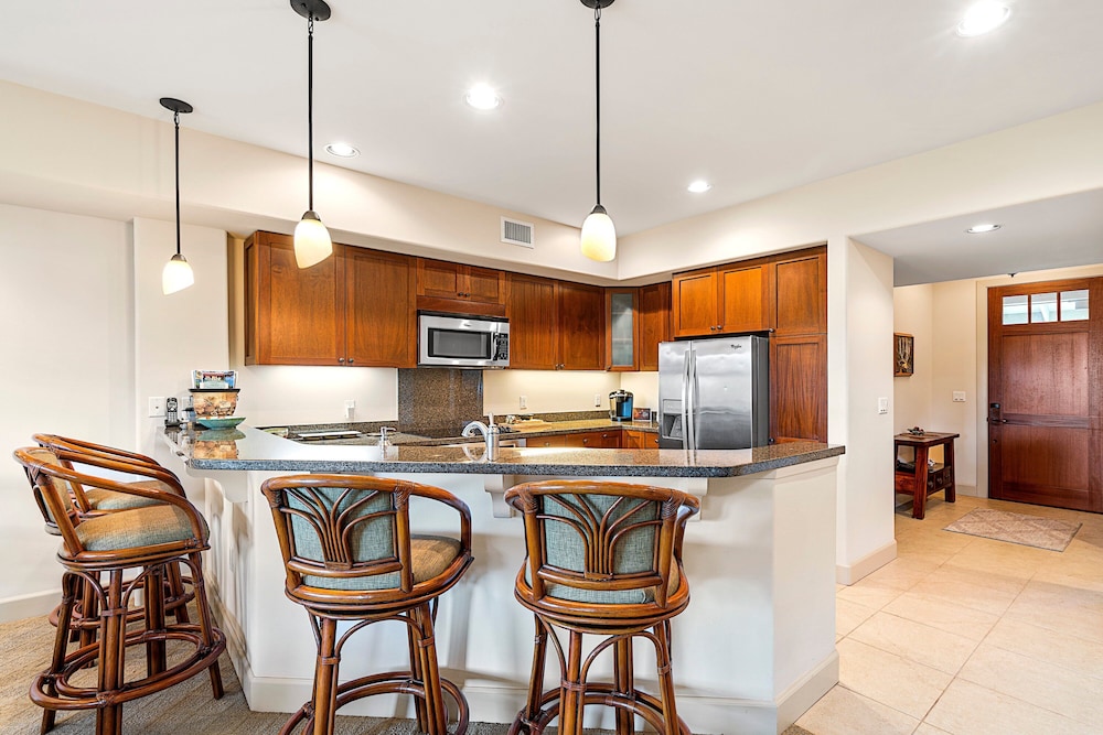 3 Bedroom Condo with Lanai, Grill, and Access to Recreational Facilities