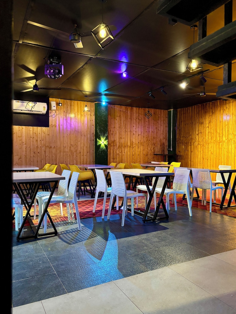 meeting & event spaces