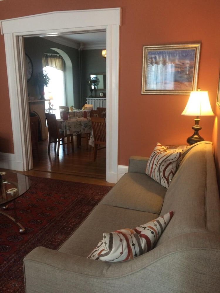 Portland Vacations - Inn at Park Spring - Property Image 20